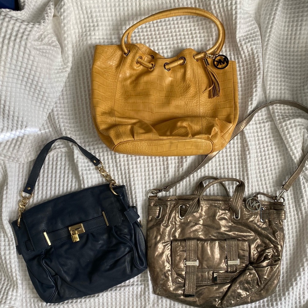 3 Michael Kors handbag lot!